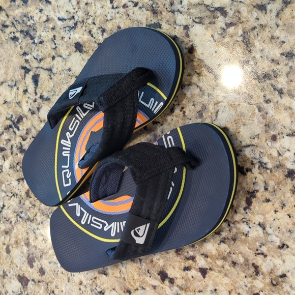 Quiksilver Other - Toddler boys Quicksilver flip flops